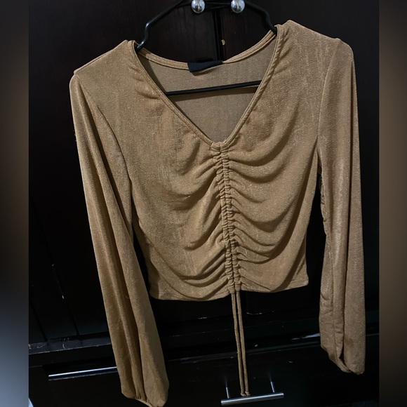 Teens size small sparkly long sleeve blouse brand new with tag - Picture 4 of 4